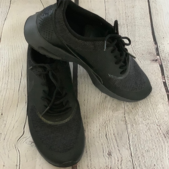 Airmax Thea - Picture 1 of 4